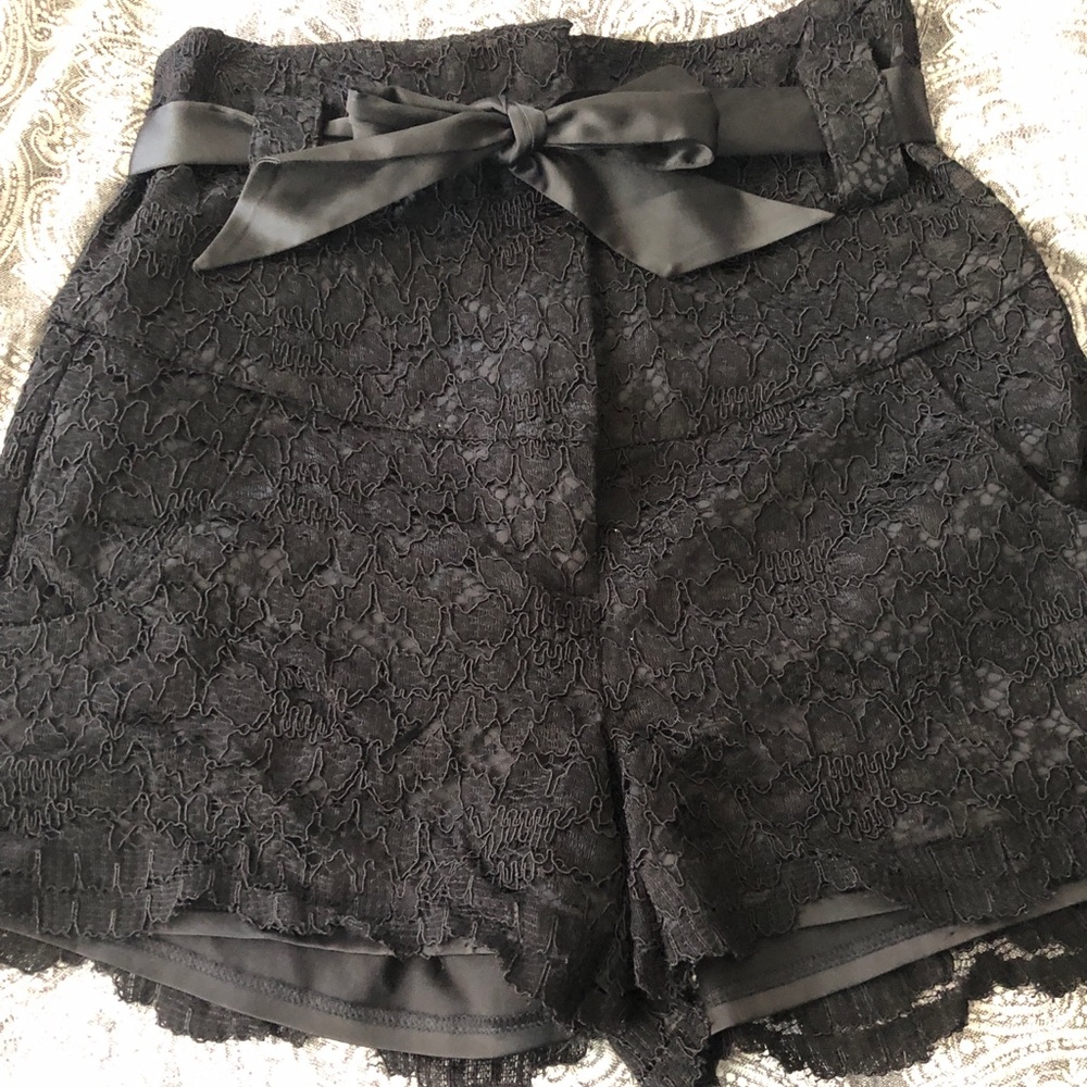 Brand new with tags High waisted lace shorts with satin belt XS